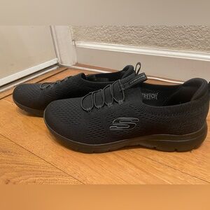 Skechers Memory Foam Wide Fit
